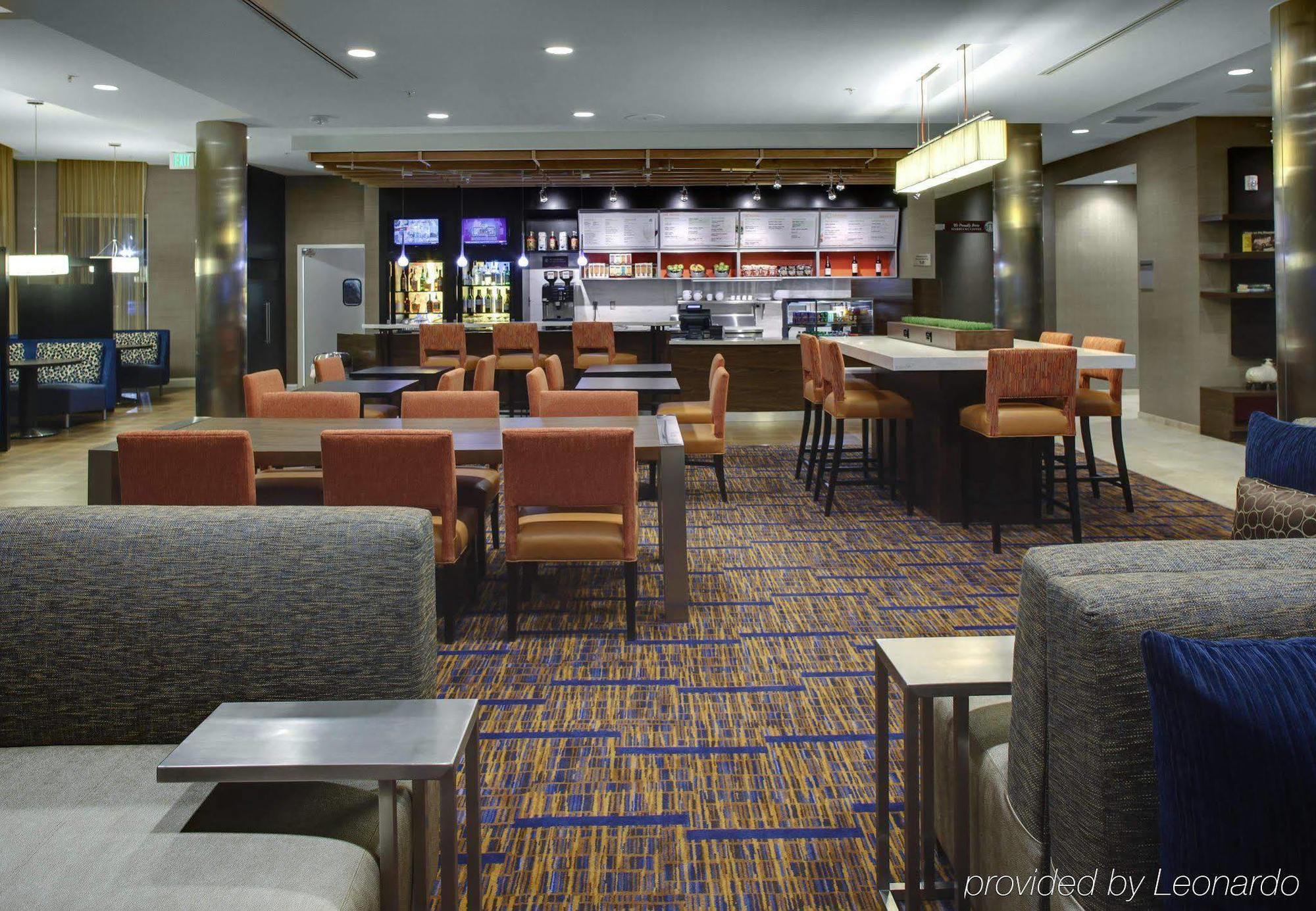Hotel Courtyard By Marriott Boone Restaurant photo